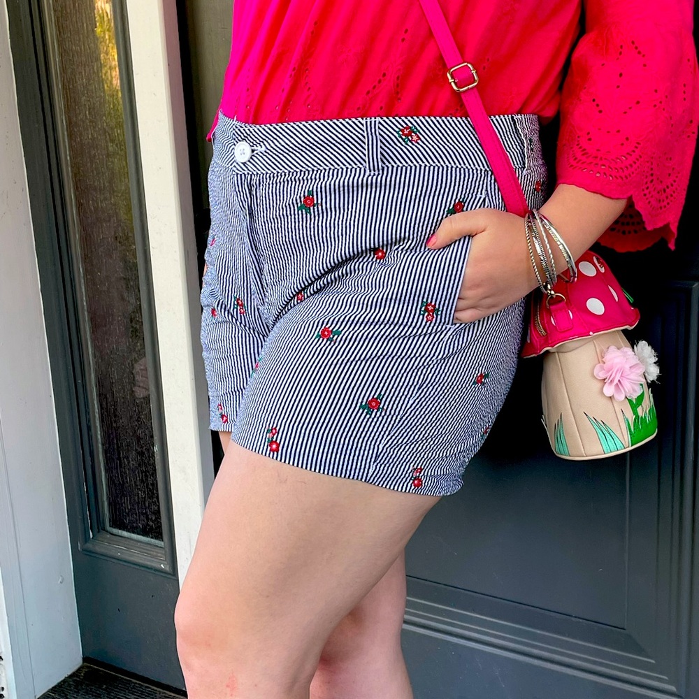 Adorable Coastal Striped short 🌸
